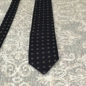 Men’s Canali silk tie